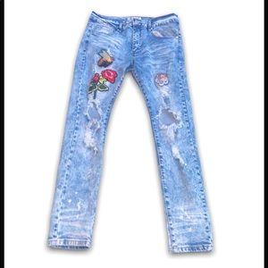 Light Skinny Jeans W/ Sewn Patches